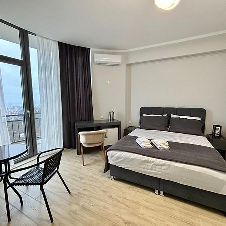 Hillside Inn Batumi Exterior photo