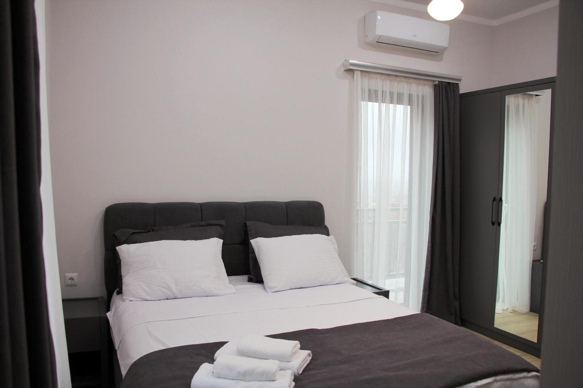 Hillside Inn Batumi Exterior photo